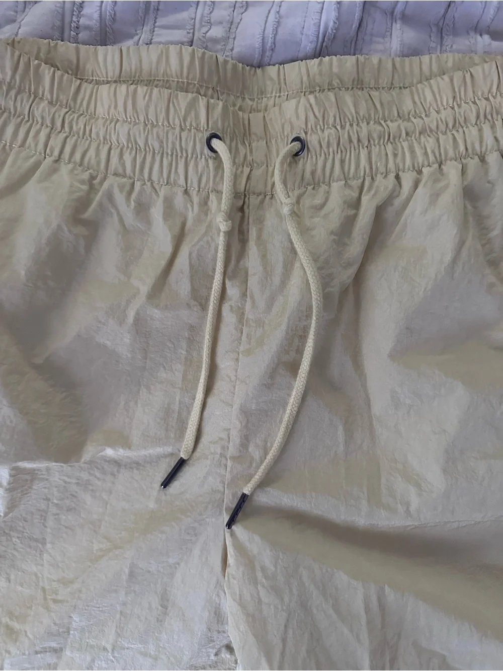 Guess Originals Established 1981 Swim Shorts – Butter Yellow – Size M